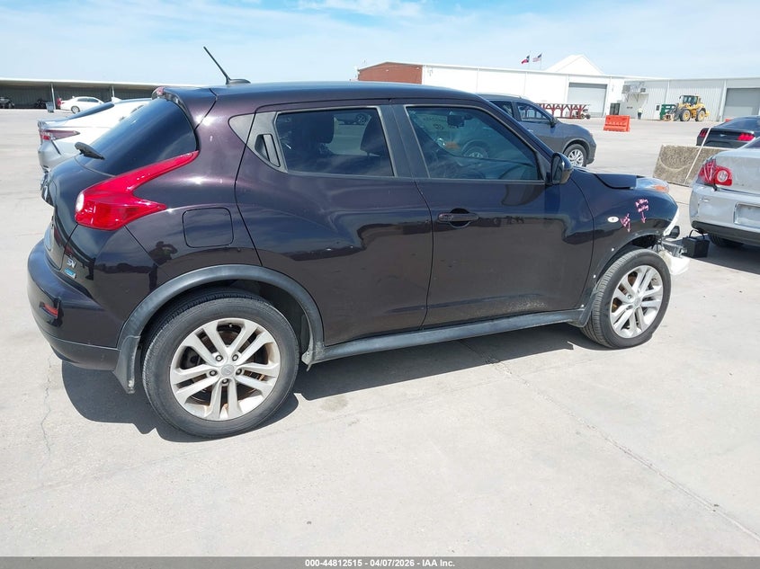 2014 Nissan Juke VIN JN8AF5MRXET353946 IAAI salvage auction — FRONT END, Salvage Title, sold $900 on 2026-07-08 (photo 4)