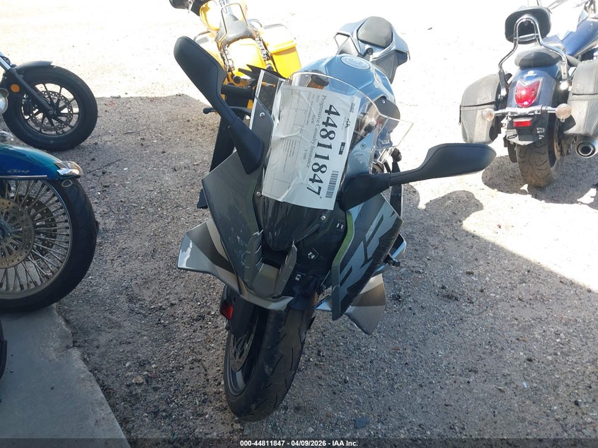 2025 BMW S 1000 VIN WB10P2308S6L16861 IAAI salvage auction — FRONT END, Salvage (Texas), sold $13,250 on 2026-07-07 (photo 5)