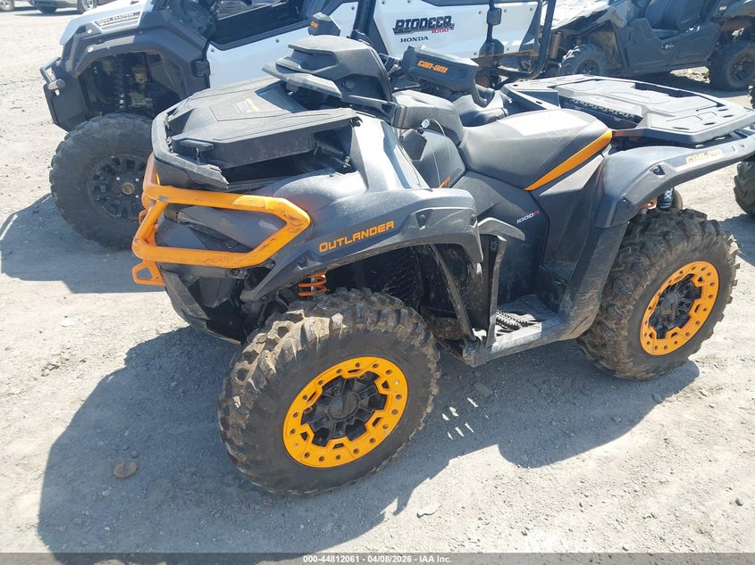 2026 Can-am/ brp Outlander VIN 3JB3KA747TJ000069 IAAI salvage auction — FRONT END, Salvage Title, sold $10,450 on 2026-10-21 (photo 2)