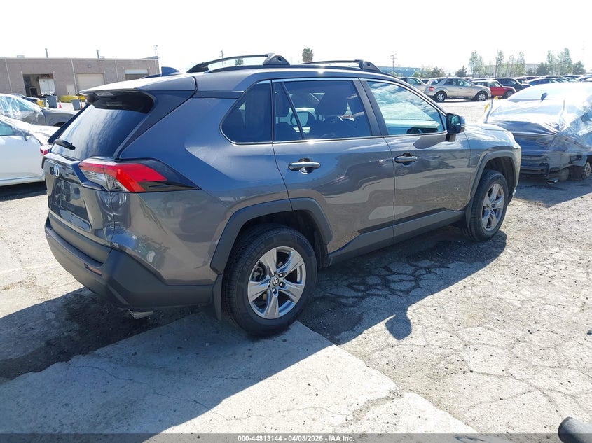 2022 Toyota Rav 4 VIN 2T3W1RFV5NC182085 IAAI salvage auction — LEFT REAR, Salvage Title, sold $6,100 on 2026-07-29 (photo 4)