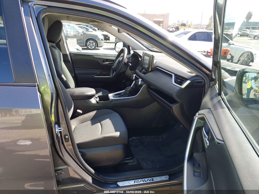 2022 Toyota Rav 4 VIN 2T3W1RFV5NC182085 IAAI salvage auction — LEFT REAR, Salvage Title, sold $6,100 on 2026-07-29 (photo 5)