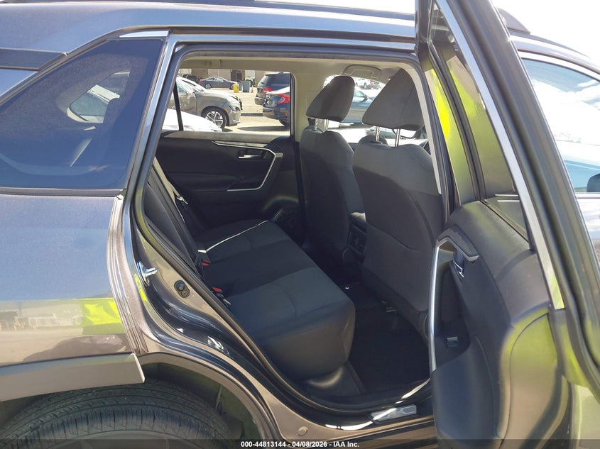 2022 Toyota Rav 4 VIN 2T3W1RFV5NC182085 IAAI salvage auction — LEFT REAR, Salvage Title, sold $6,100 on 2026-07-29 (photo 8)