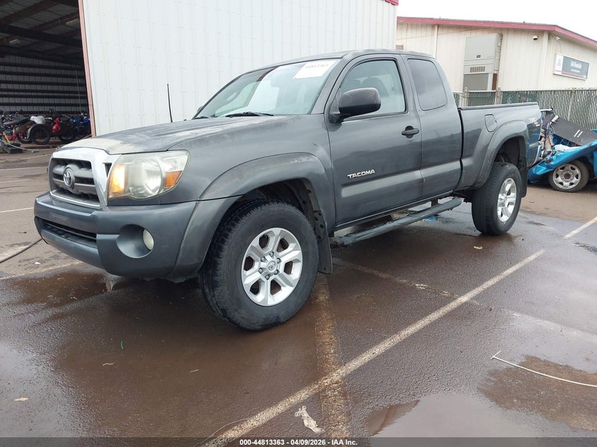 2010 Toyota Tacoma VIN 5TEUU4EN7AZ746352 IAAI salvage auction — RIGHT FRONT, Clear (Hawaii), sold $5,550 on 2026-07-07 (photo 2)