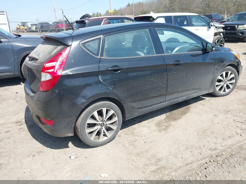 2017 Hyundai Accent VIN KMHCU5AE3HU355995 IAAI salvage auction — UNDERCARRIAGE, Salvage Title, sold $900 on 2026-07-28 (photo 4)