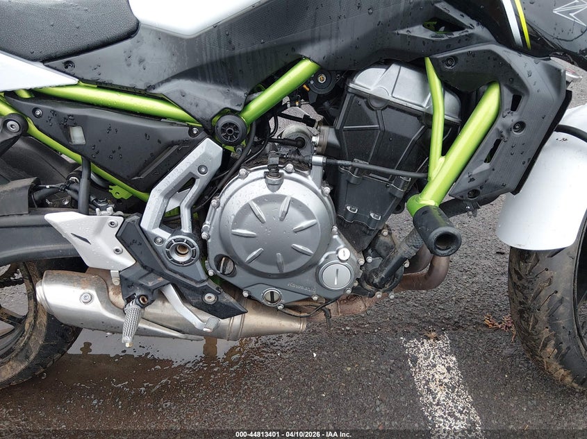 2017 Kawasaki Er VIN JKAEREG16HDA01887 IAAI salvage auction — WATER/FLOOD, Salvage Title, sold $25 on 2026-07-28 (photo 8)