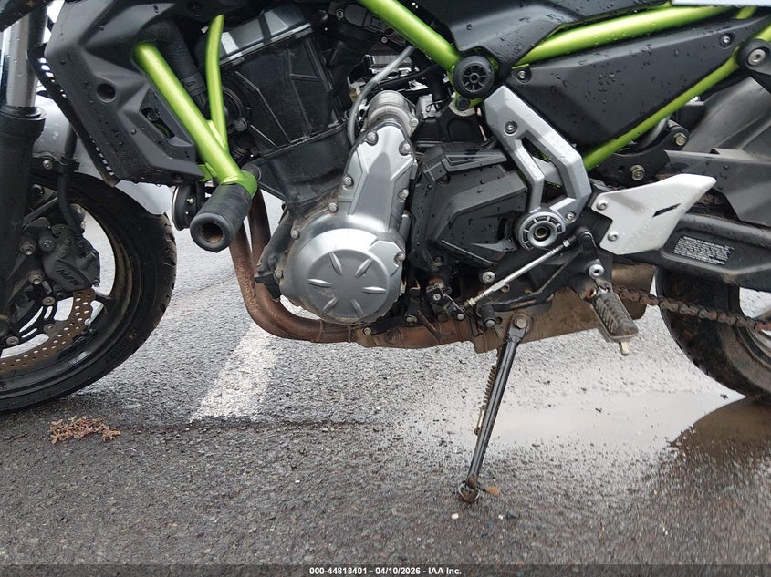 2017 Kawasaki Er VIN JKAEREG16HDA01887 IAAI salvage auction — WATER/FLOOD, Salvage Title, sold $25 on 2026-07-28 (photo 9)