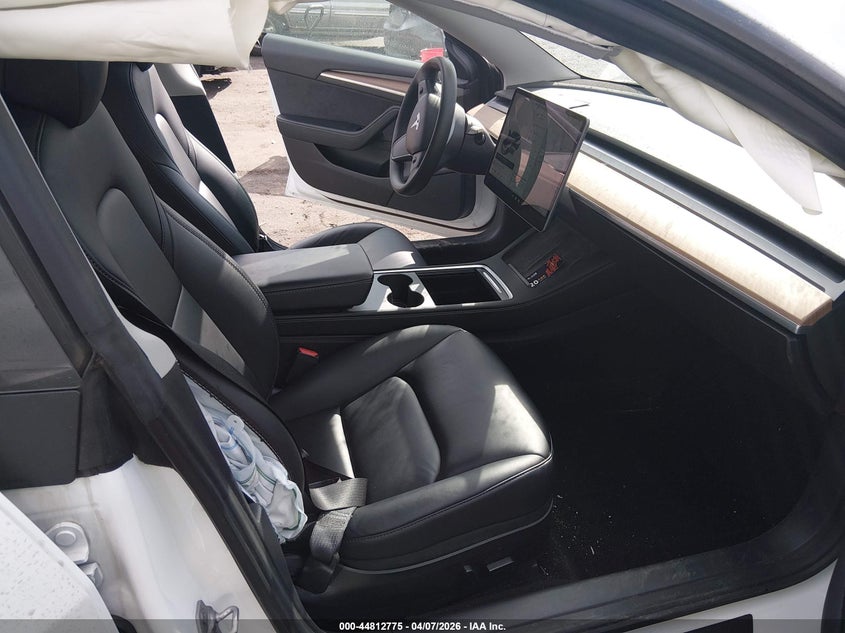 2021 Tesla Model 3 VIN 5YJ3E1EBXMF056355 IAAI salvage auction — REAR END, Salvage Title, sold $8,150 on 2026-07-17 (photo 5)