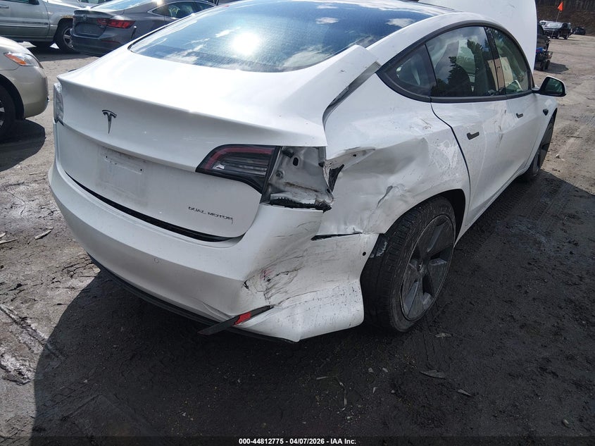2021 Tesla Model 3 VIN 5YJ3E1EBXMF056355 IAAI salvage auction — REAR END, Salvage Title, sold $8,150 on 2026-07-17 (photo 6)