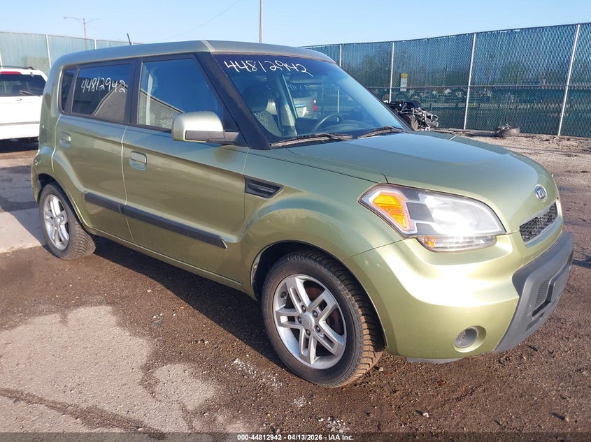 2010 Kia Soul VIN KNDJT2A23A7032280 IAAI salvage auction — TRANSMISSION, Clear (Indiana), sold $300 on 2026-07-07 (photo 1)