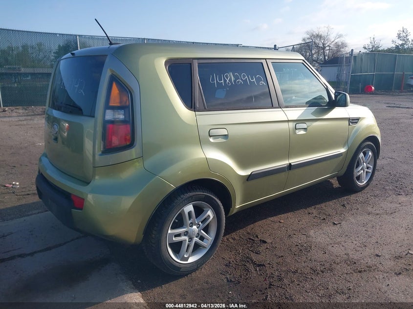 2010 Kia Soul VIN KNDJT2A23A7032280 IAAI salvage auction — TRANSMISSION, Clear (Indiana), sold $300 on 2026-07-07 (photo 4)