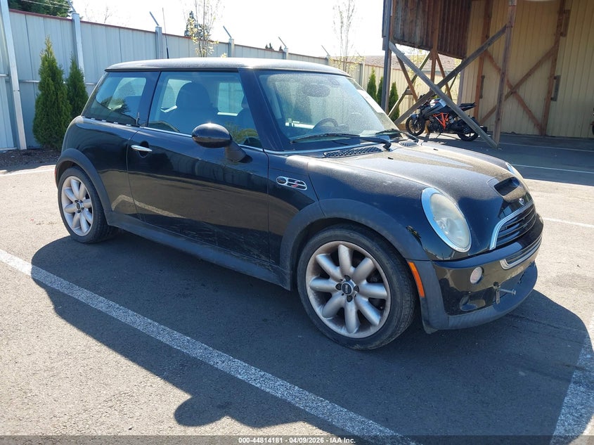 2003 Mini Cooper VIN WMWRE33423TD64478 IAAI salvage auction — SIDE, Clear - Public Restricted (Oregon), sold $125 on 2026-09-22 (photo 1)