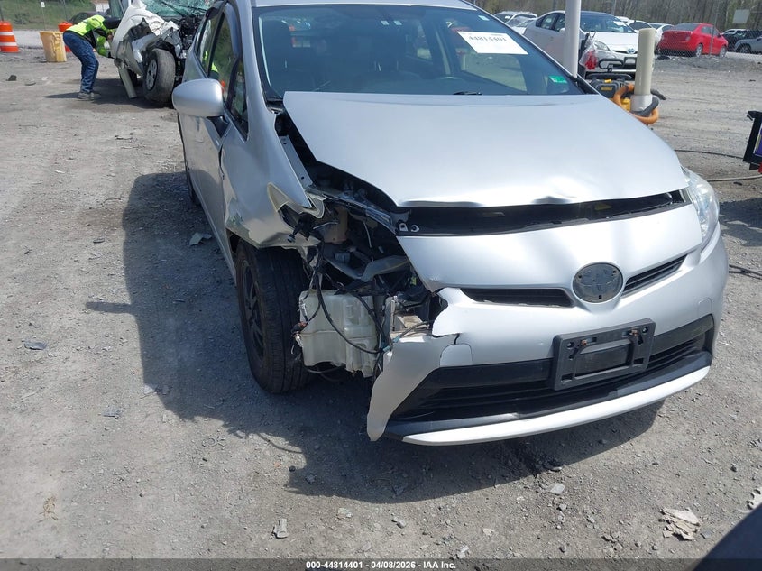 2013 Toyota Prius VIN JTDKN3DU3D0349331 IAAI salvage auction — FRONT END, Salvage Title, sold $3,875 on 2026-07-14 (photo 6)