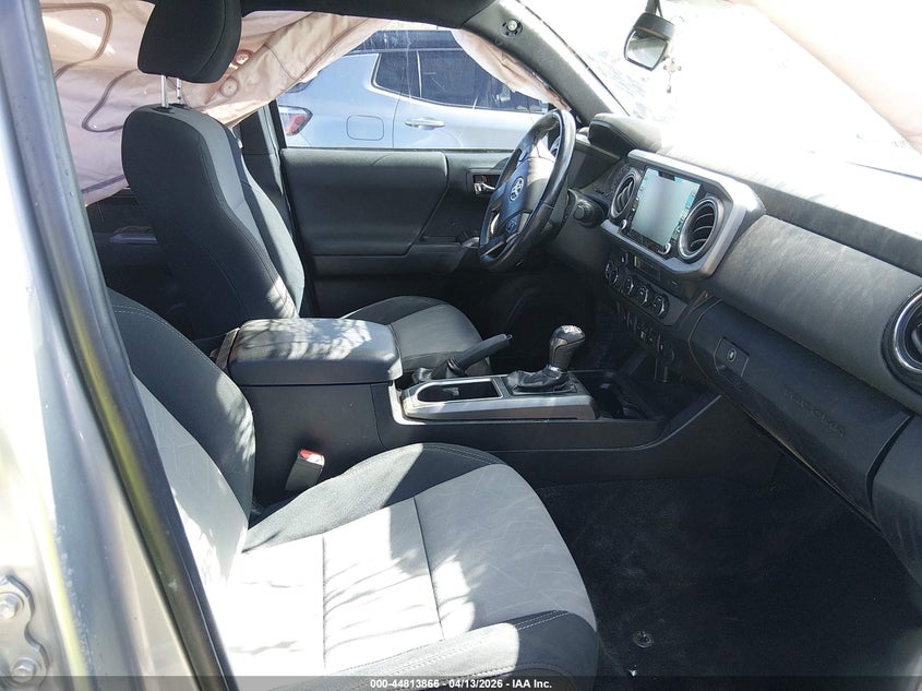 2021 Toyota Tacoma VIN 5TFCZ5AN6MX257428 IAAI salvage auction — ROLLOVER, Salvage (Nevada), sold $11,750 on 2026-07-10 (photo 5)