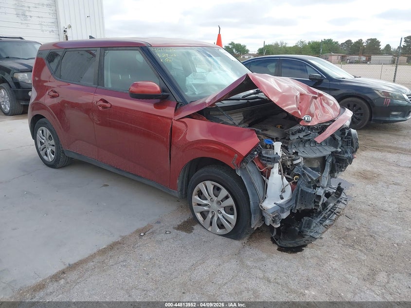 2020 Kia Soul VIN KNDJ23AU2L7084657 IAAI salvage auction — FRONT END, Salvage (Texas), sold $750 on 2026-07-30 (photo 1)