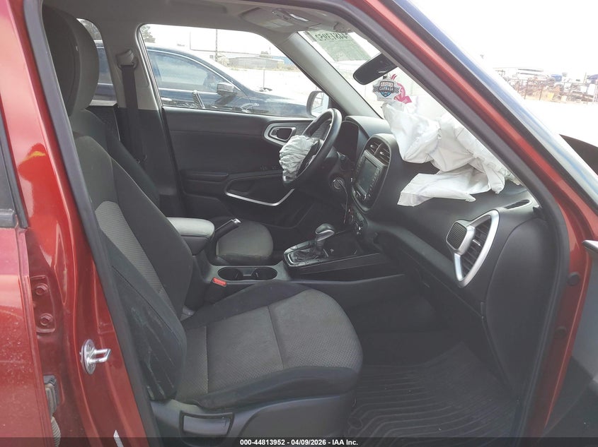 2020 Kia Soul VIN KNDJ23AU2L7084657 IAAI salvage auction — FRONT END, Salvage (Texas), sold $750 on 2026-07-30 (photo 5)