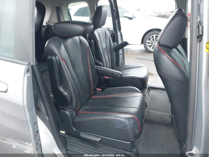 2012 Mazda 5 VIN JM1CW2DL1C0102634 IAAI salvage auction — ALL OVER, Salvage (Hawaii), sold $75 on 2026-07-28 (photo 8)
