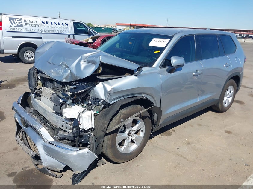 2025 Toyota Highlander VIN 5TDACAB50SS038077 IAAI salvage auction — FRONT END, Salvage Title, sold $15,150 on 2026-07-21 (photo 2)