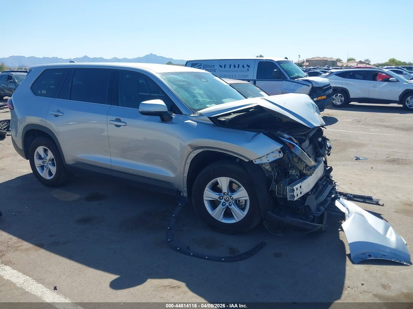 2025 Toyota Highlander VIN 5TDACAB50SS038077 IAAI salvage auction — FRONT END, Salvage Title, sold $15,150 on 2026-07-21 (photo 1)