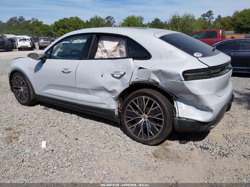 2024 Porsche Macan VIN WP1AA2XAXRL002020 IAAI salvage auction — SIDE, Clear (South Carolina), sold $24,600 on 2026-07-23 (photo 3)