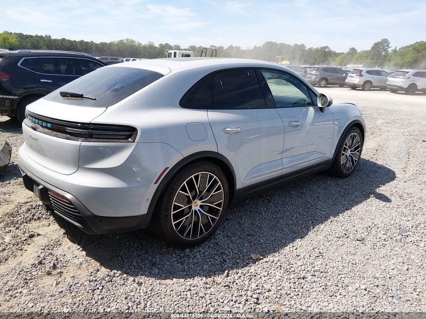 2024 Porsche Macan VIN WP1AA2XAXRL002020 IAAI salvage auction — SIDE, Clear (South Carolina), sold $24,600 on 2026-07-23 (photo 4)
