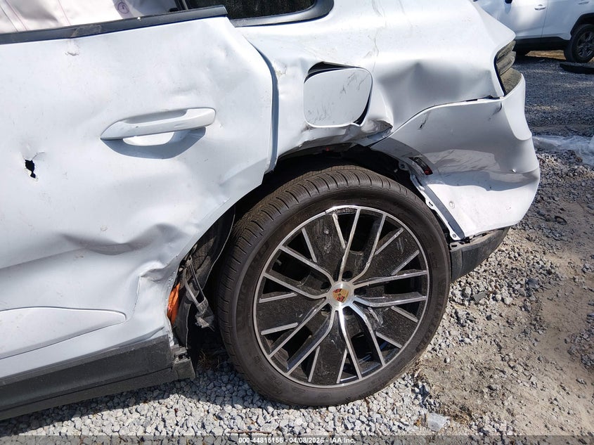 2024 Porsche Macan VIN WP1AA2XAXRL002020 IAAI salvage auction — SIDE, Clear (South Carolina), sold $24,600 on 2026-07-23 (photo 6)