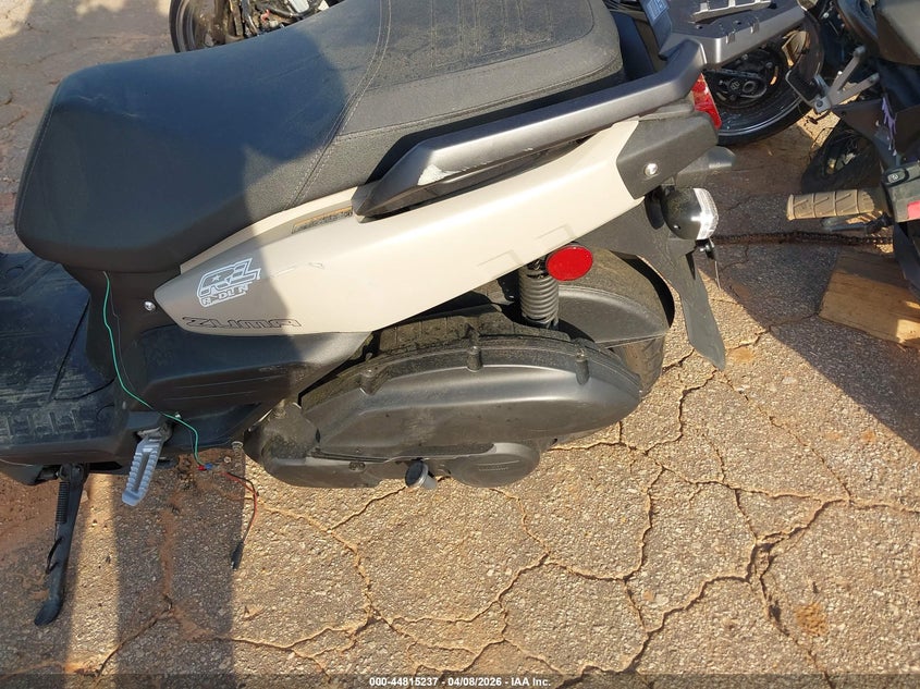 2025 Yamaha VIN RKRSEH9Y8SA007897 IAAI salvage auction — FRONT END, Salvage Title, sold $225 on 2026-07-21 (photo 9)