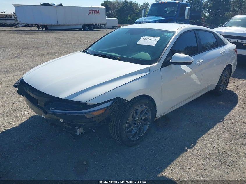 2024 Hyundai Elantra VIN KMHLM4DG9RU714971 IAAI salvage auction — LEFT FRONT, Wait Title, sold $6,300 on 2026-07-22 (photo 2)
