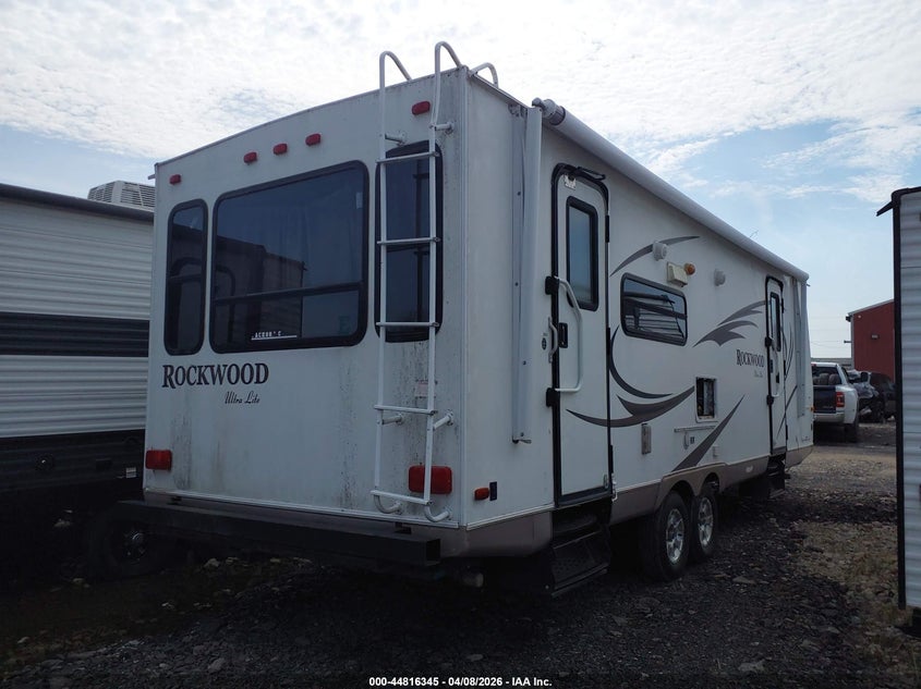 2011 Rockwood Other VIN 4X4TRLB20BD109373 IAAI salvage auction — STORM DAMAGE, Clear (Michigan), sold $25 on 2026-07-28 (photo 4)