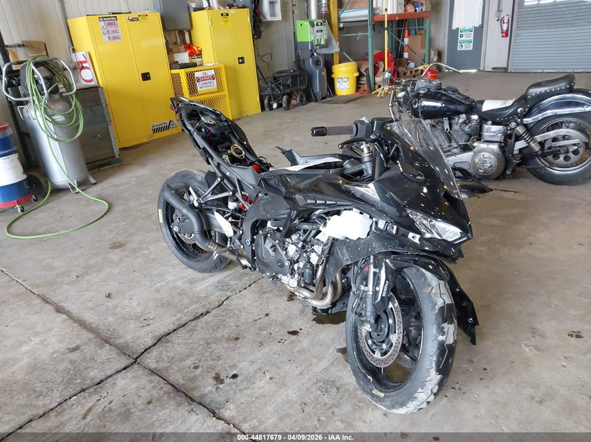 2024 Kawasaki Zx VIN ML5ZXCS13RDA24161 IAAI salvage auction — FRONT END, Salvage Title, sold $775 on 2026-07-22 (photo 1)