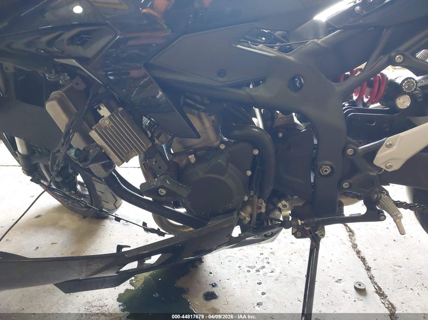 2024 Kawasaki Zx VIN ML5ZXCS13RDA24161 IAAI salvage auction — FRONT END, Salvage Title, sold $775 on 2026-07-22 (photo 9)