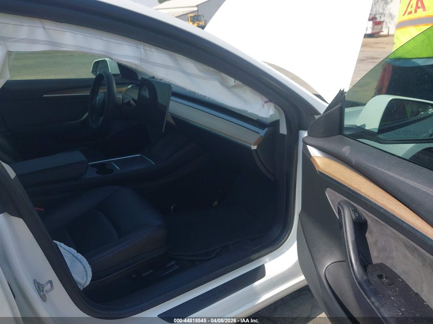 2022 Tesla Model 3 VIN 5YJ3E1EB5NF265634 IAAI salvage auction — RIGHT SIDE, Salvage Title, sold $7,100 on 2026-07-07 (photo 5)