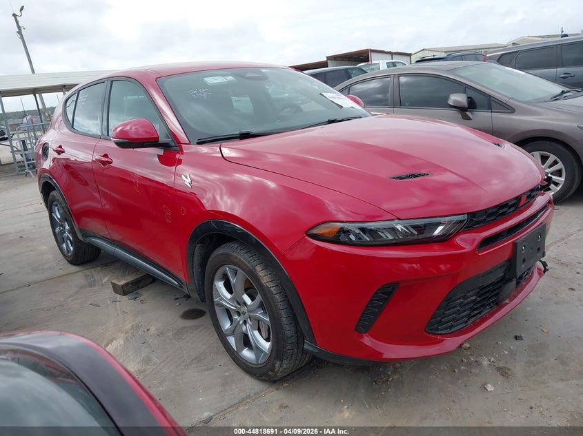 2024 Dodge Hornet VIN ZACPDFCWXR3A33558 IAAI salvage auction — LEFT FRONT, Salvage Title, sold $2,925 on 2026-07-07 (photo 1)