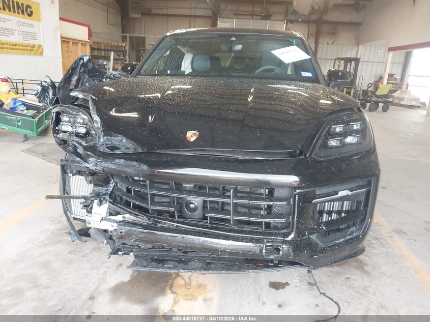 2026 Porsche Cayenne VIN WP1AA2AY3TDA00829 IAAI salvage auction — FRONT END, Original (Texas), sold $39,775 on 2026-07-06 (photo 6)