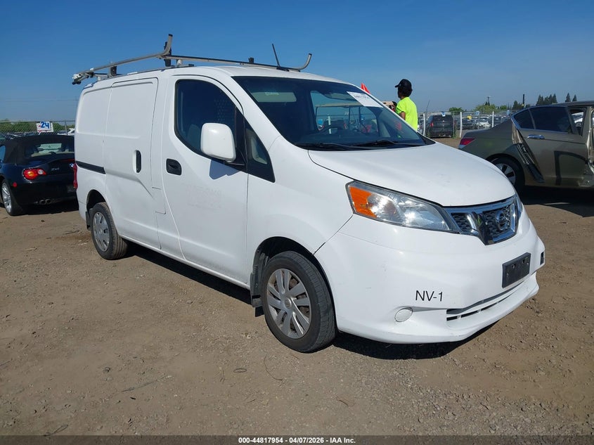2014 Nissan Nv200 VIN 3N6CM0KN1EK695192 — IAAI salvage auction photo