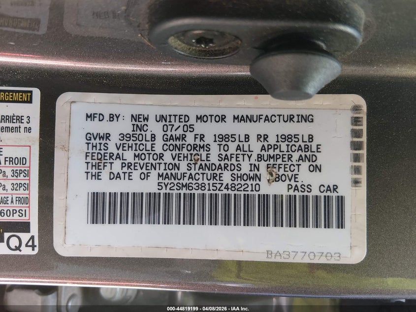 2005 Pontiac Vibe VIN 5Y2SM63815Z482210 IAAI salvage auction — REAR END, Salvage (Georgia), sold $475 on 2026-07-09 (photo 9)