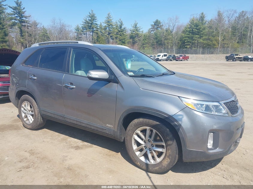 2015 Kia Sorento VIN 5XYKTDA65FG554700 IAAI salvage auction — FRONT END, Salvage Title, sold $850 on 2026-07-10 (photo 1)