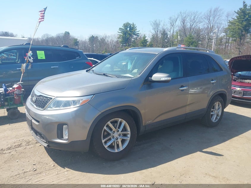 2015 Kia Sorento VIN 5XYKTDA65FG554700 IAAI salvage auction — FRONT END, Salvage Title, sold $850 on 2026-07-10 (photo 2)