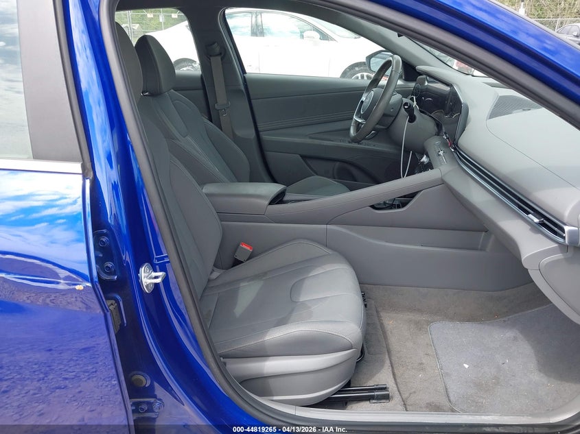 2025 Hyundai Elantra VIN KMHLS4DG7SU873306 IAAI salvage auction — RIGHT SIDE, Salvage Title, sold $1,000 on 2026-07-29 (photo 5)