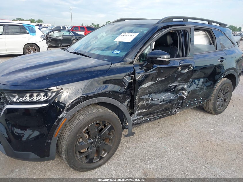 2022 Kia Sorento VIN 5XYRLDLC7NG097033 IAAI salvage auction — LEFT SIDE, Salvage Title, sold $7,050 on 2026-07-07 (photo 6)