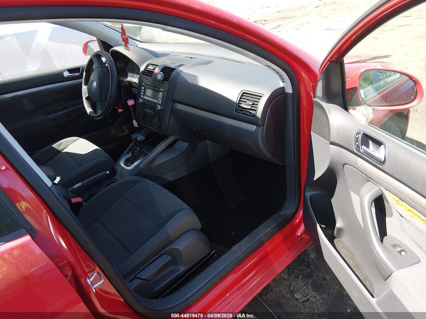 2008 Volkswagen Golf VIN WVWDA91K08W156194 IAAI salvage auction — FRONT END, Salvage (Rhode Island), sold $250 on 2026-07-07 (photo 5)