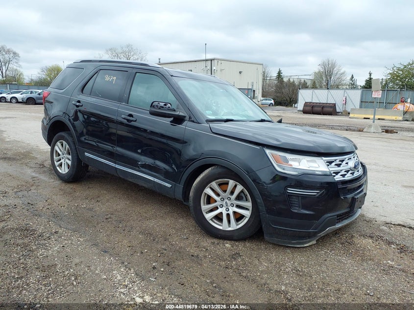 2019 Ford Explorer VIN 1FM5K8D83KGA15418 IAAI salvage auction — LEFT SIDE, Salvage (Illinois), sold $950 on 2026-08-03 (photo 1)