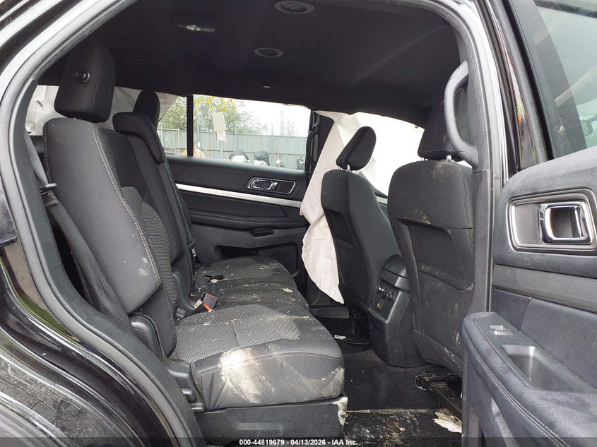 2019 Ford Explorer VIN 1FM5K8D83KGA15418 IAAI salvage auction — LEFT SIDE, Salvage (Illinois), sold $950 on 2026-08-03 (photo 8)