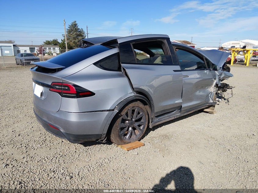 2025 Tesla Model x VIN 7SAXCDE56SF463608 IAAI salvage auction — FRONT END, Salvage (Oregon), sold $18,250 on 2026-07-13 (photo 4)