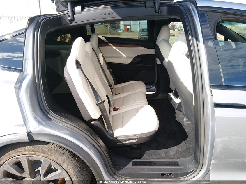 2025 Tesla Model x VIN 7SAXCDE56SF463608 IAAI salvage auction — FRONT END, Salvage (Oregon), sold $18,250 on 2026-07-13 (photo 8)