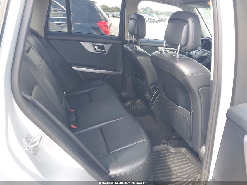 2012 Mercedes-benz Glk-class VIN WDCGG5GB1CF878238 IAAI salvage auction — NORMAL WEAR, Clear (Florida), sold $25 on 2026-07-16 (photo 8)