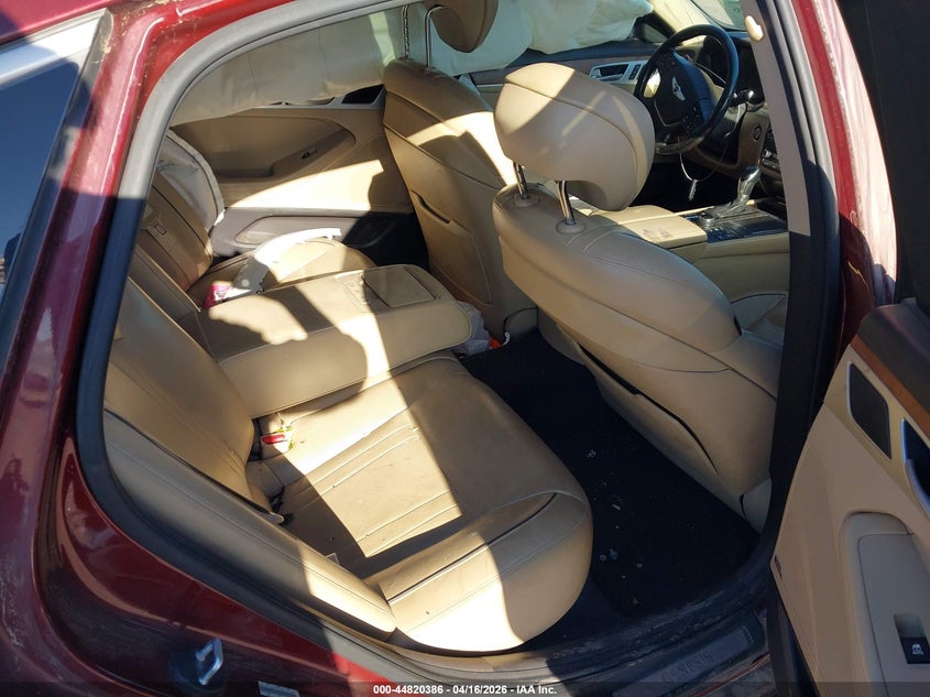 2015 Hyundai Genesis VIN KMHGN4JE1FU023303 IAAI salvage auction — LEFT SIDE, Wait Title, sold $650 on 2026-07-14 (photo 8)