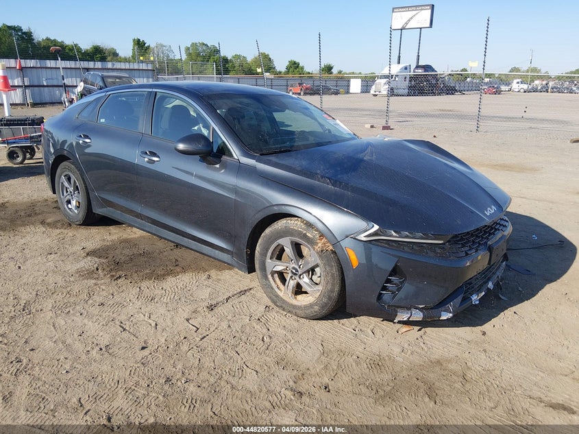 2022 Kia K5 VIN 5XXG14J29NG147717 IAAI salvage auction — LEFT FRONT, Salvage Title, sold $1,900 on 2026-07-22 (photo 1)