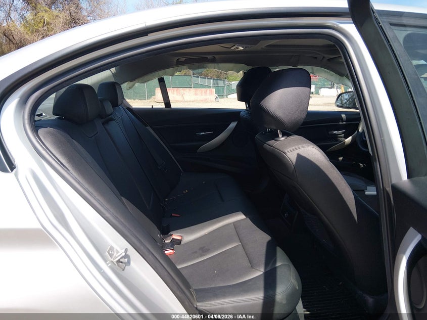 2018 BMW 3er VIN WBA8A3C51JA494614 IAAI salvage auction — LEFT SIDE, Salvage (Texas), sold $3,200 on 2026-07-30 (photo 8)