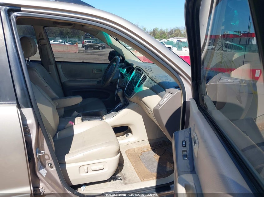 2004 Toyota Highlander VIN JTEEP21A240046189 IAAI salvage auction — FRONT END, Salvage (Texas), sold $925 on 2026-07-30 (photo 5)