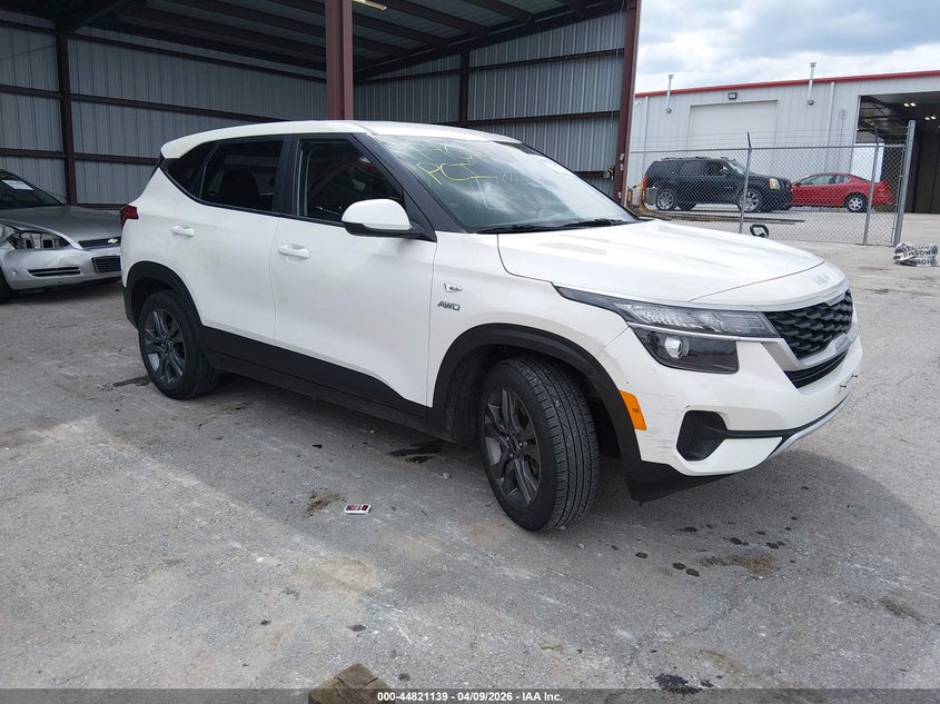 2023 Kia Seltos VIN KNDEPCAA5P7375751 — IAAI salvage auction photo
